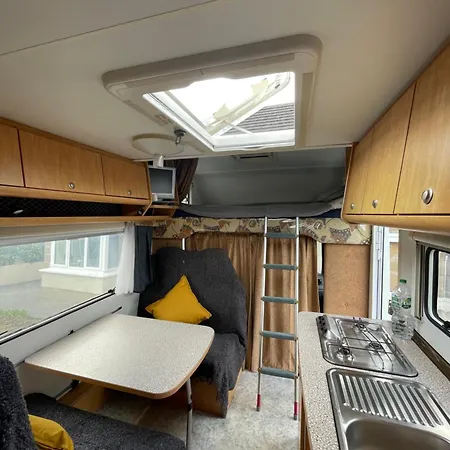 Apartment The Cosy Camper At Rockfield Park